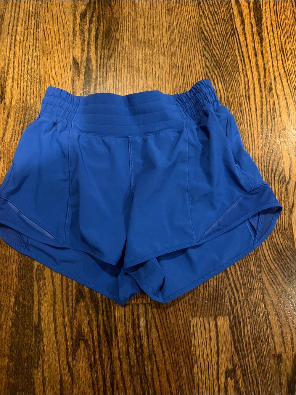 lululemon athletica Hotty hot short 2.5””